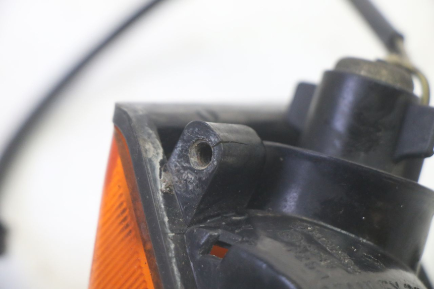 photo de CLIGNOTANT ARRIERE DROIT KAWASAKI GPX R WARBIRD 600 (1988 - 1993) - Vue d’ensemble