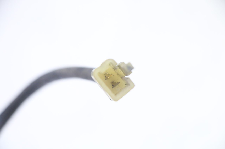 photo de CLIGNOTANT ARRIERE DROIT KAWASAKI GPZ RX 1000 (1986 - 1988) - Gros plan technique