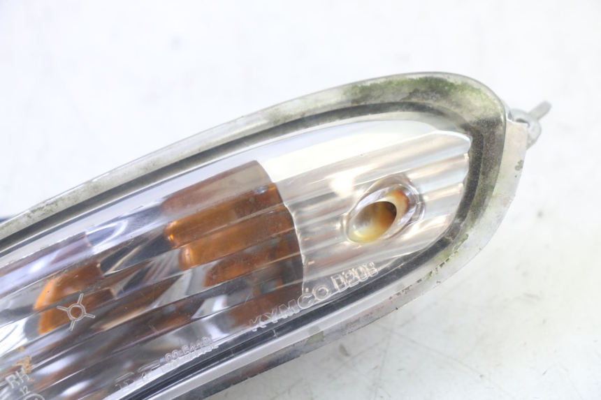 photo de CLIGNOTANT ARRIERE DROIT KYMCO GRAND DINK 125 (2002 - 2007) - Zoom état d’usage
