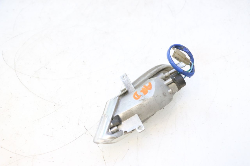 photo de CLIGNOTANT ARRIERE DROIT KYMCO GRAND DINK 125 (2008 - 2014) - Zoom état d’usage