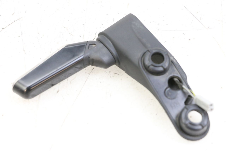 photo de CLIGNOTANT ARRIERE DROIT HUSQVARNA SVARTPILEN 401 (2018 - 2023) - Vue d’ensemble