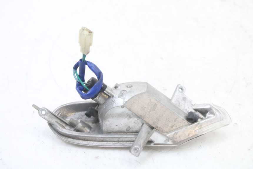 photo de CLIGNOTANT ARRIERE DROIT KYMCO GRAND DINK 125 (2008 - 2014) - Autre angle de vue