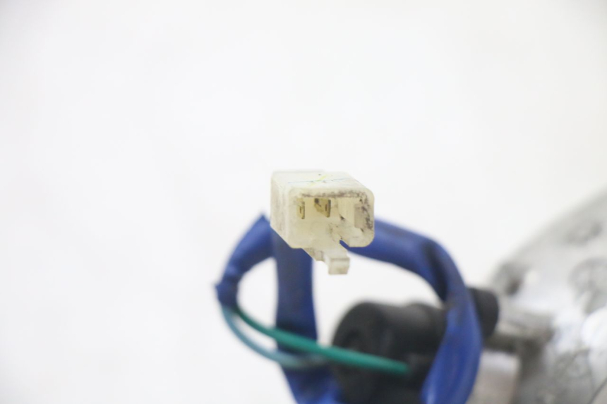 photo de CLIGNOTANT ARRIERE DROIT KYMCO GRAND DINK 125 (2008 - 2014) - Gros plan technique