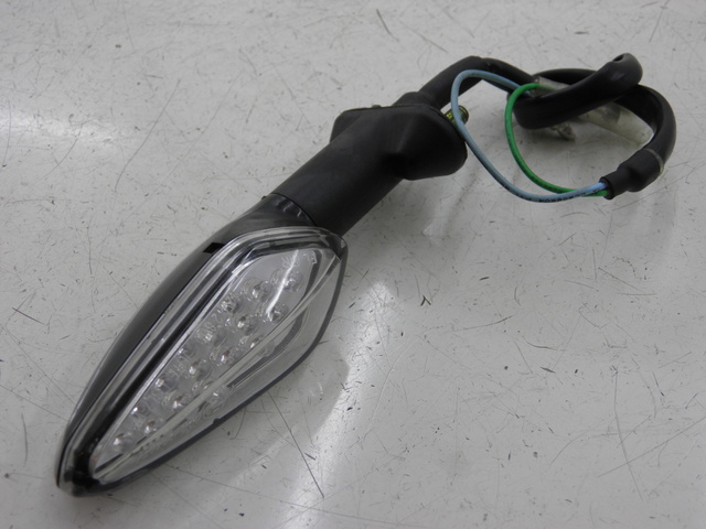 photo de CLIGNOTANT ARRIERE DROIT KYMCO QUANNON NAKED 125 (2010) - Zoom état d’usage