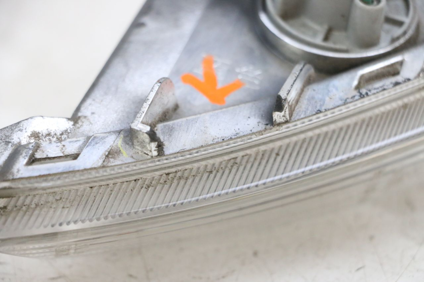 photo de CLIGNOTANT ARRIERE DROIT KYMCO LIKE 125 (2009 - 2016) - Gros plan technique