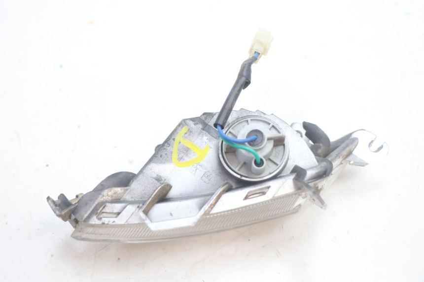 photo de CLIGNOTANT ARRIERE DROIT KYMCO LIKE 125 (2009 - 2016) - Autre angle de vue