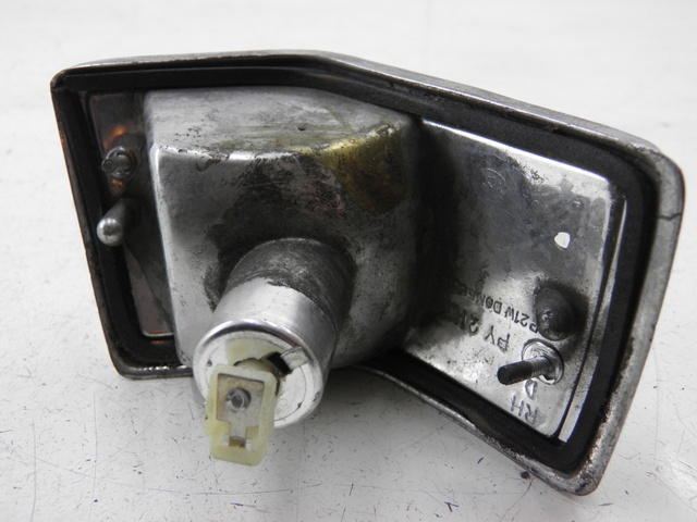 photo de CLIGNOTANT ARRIERE DROIT LML DLX 2T 125 (2008) - Zoom état d’usage