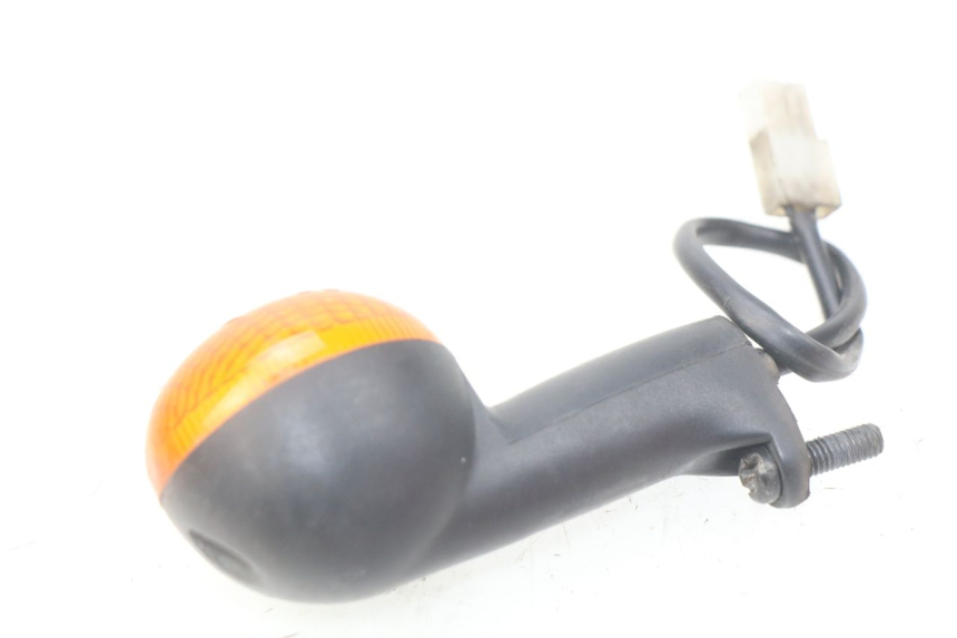 photo de CLIGNOTANT ARRIERE DROIT PEUGEOT LUDIX 2 PRO 4T 50 (2008 - 2013) - Gros plan technique