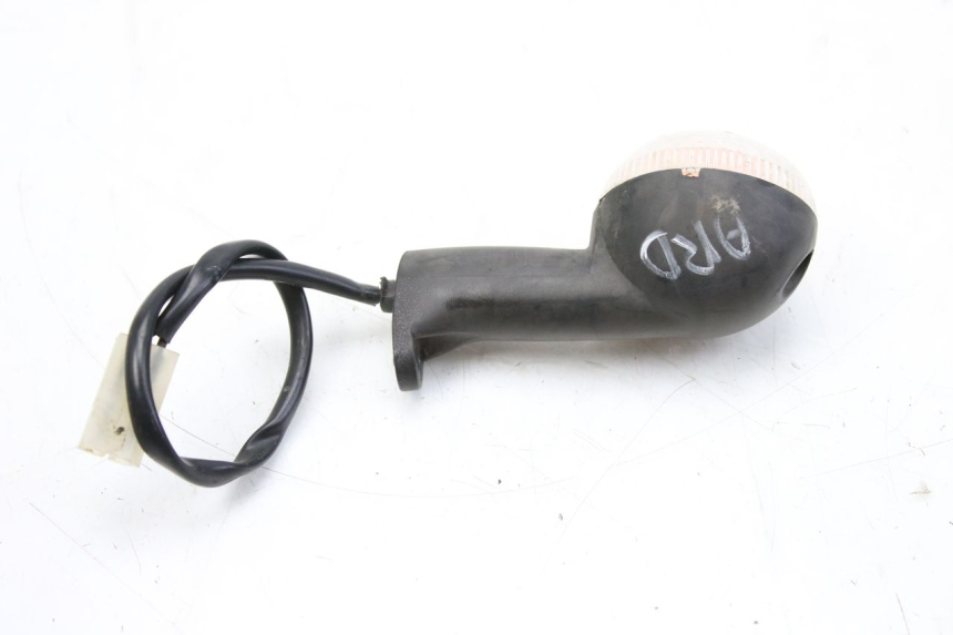 photo de CLIGNOTANT ARRIERE DROIT PEUGEOT LUDIX 50 (2008 - 2017) - Gros plan technique