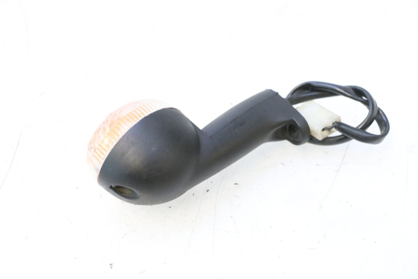 photo de CLIGNOTANT ARRIERE DROIT PEUGEOT LUDIX 50 (2008 - 2017) - Autre angle de vue