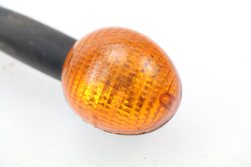 photo de CLIGNOTANT ARRIERE DROIT PEUGEOT LUDIX ONE 50 (2005 - 2008) - Gros plan technique