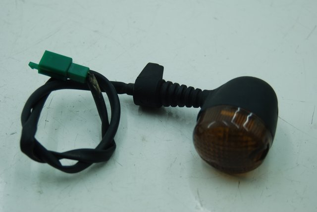 photo de CLIGNOTANT ARRIERE DROIT MBK NITRO NAKED 50 (2005 - 2012) - Vue principale