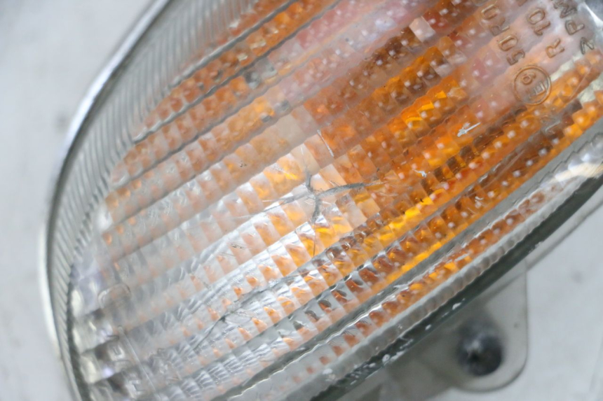 photo de CLIGNOTANT ARRIERE DROIT YAMAHA NEO'S NEOS 2T 50 (1998 - 2007) - Points de fixation