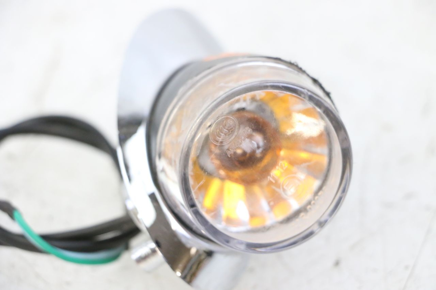 photo de CLIGNOTANT ARRIERE DROIT JM MOTORS OLDIES GT 4T 50 (2018 - 2025) - Gros plan technique