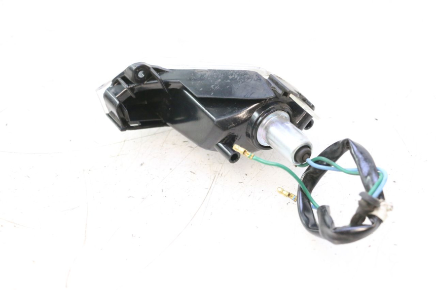photo de CLIGNOTANT ARRIERE DROIT HONDA PCX (JF28) 125 (2009 - 2011) - Autre angle de vue