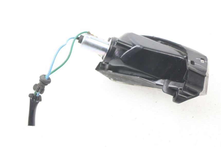 photo de CLIGNOTANT ARRIERE DROIT HONDA PCX (JF47) 125 (2012 - 2013) - Autre angle de vue
