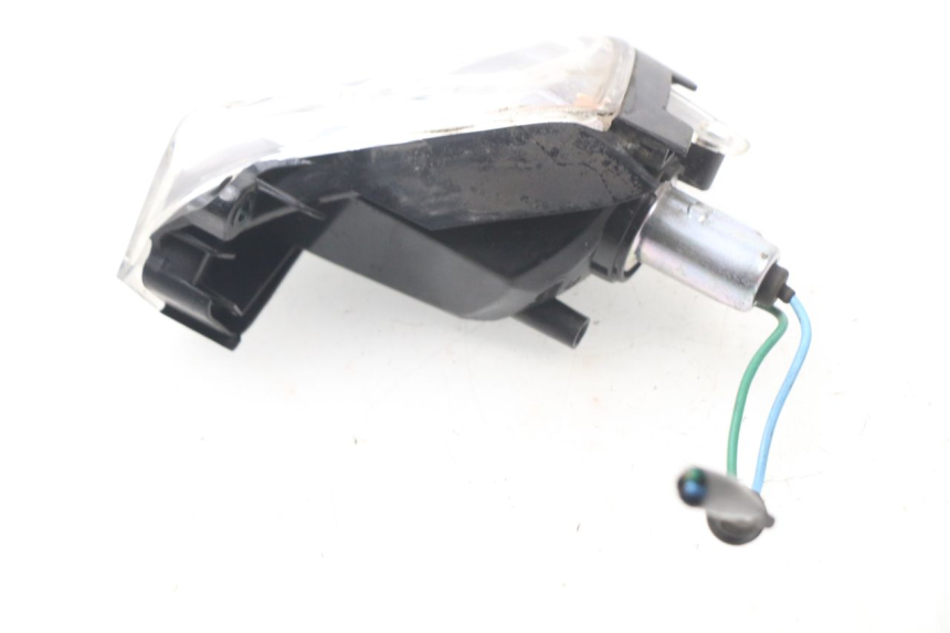 photo de CLIGNOTANT ARRIERE DROIT HONDA PCX (JF47) 125 (2012 - 2013) - État de surface