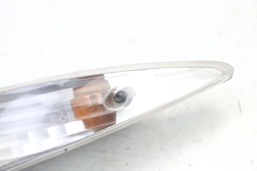 photo de CLIGNOTANT ARRIERE DROIT PEUGEOT ELYSTAR 50 (2002 - 2014) - Zoom état d’usage