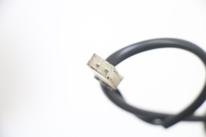 photo de CLIGNOTANT ARRIERE DROIT PEUGEOT TKR TREKKER FURIOUS 50 (2005 - 2014) - Gros plan technique