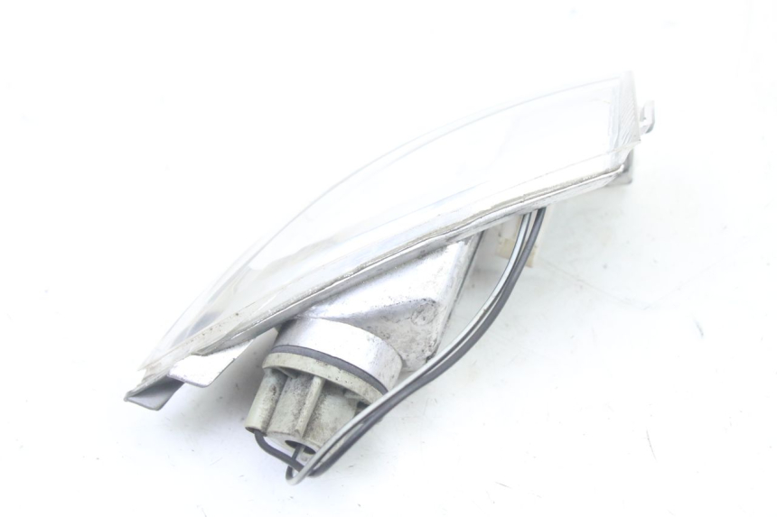 photo de CLIGNOTANT ARRIERE DROIT PIAGGIO FLY 2T 50 (2004 - 2017) - Zoom état d’usage
