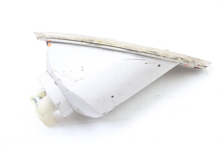 photo de CLIGNOTANT ARRIERE DROIT PIAGGIO VESPA GRANTURISMO 125 (2003 - 2007) - Zoom état d’usage