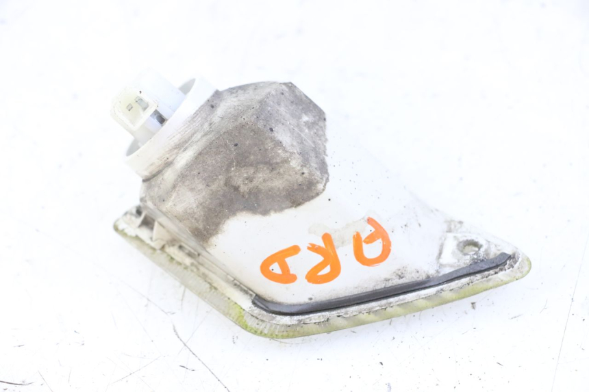 photo de CLIGNOTANT ARRIERE DROIT PIAGGIO VESPA GRANTURISMO 200 (2004 - 2005) - Points de fixation