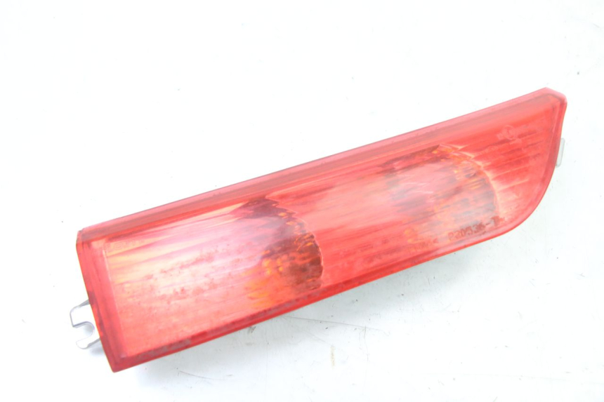 photo de CLIGNOTANT ARRIERE DROIT PIAGGIO X8 125 (2004 - 2007) - Vue principale