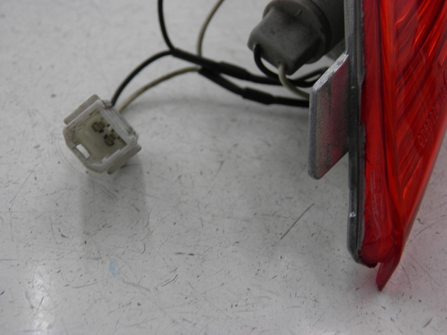 photo de CLIGNOTANT ARRIERE DROIT PIAGGIO XEVO 400 (2007) - Zoom état d’usage