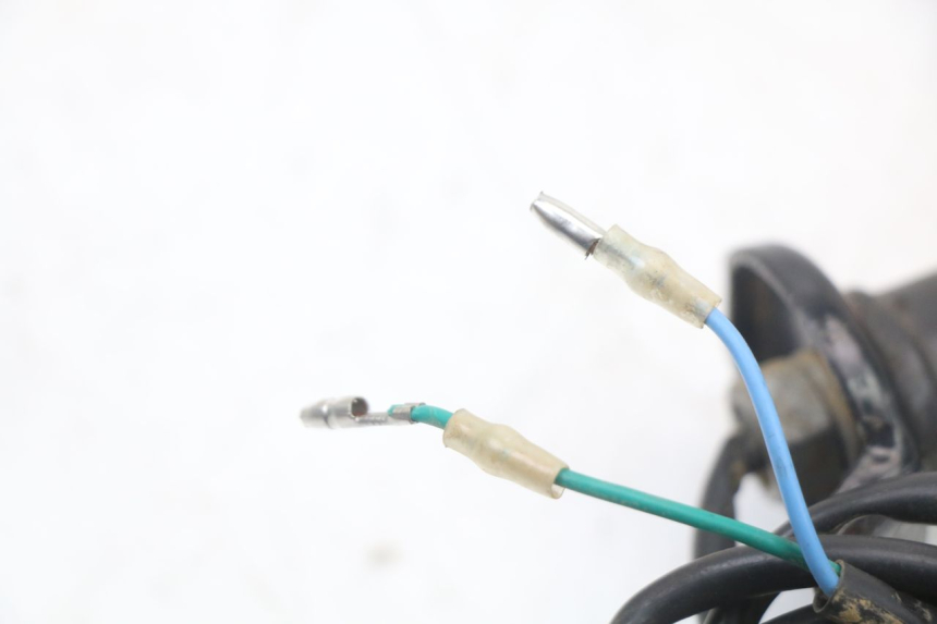 photo de CLIGNOTANT ARRIERE DROIT REGAL RAPTOR SPYDER 125 (2010 - 2018) - Points de fixation