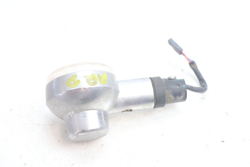 photo de CLIGNOTANT ARRIERE DROIT APRILIA SCARABEO GT 125 (1999 - 2007) - Zoom état d’usage