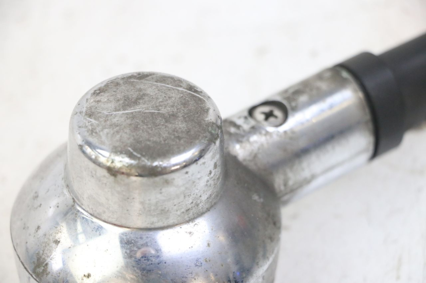 photo de CLIGNOTANT ARRIERE DROIT APRILIA SCARABEO GT TOURING 125 (1999 - 2005) - Autre angle de vue