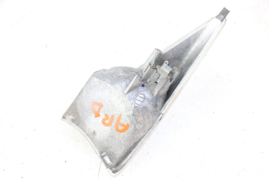 photo de CLIGNOTANT ARRIERE DROIT PEUGEOT SPEEDFIGHT 2 LC 50 (2000 - 2009) - Vue d’ensemble