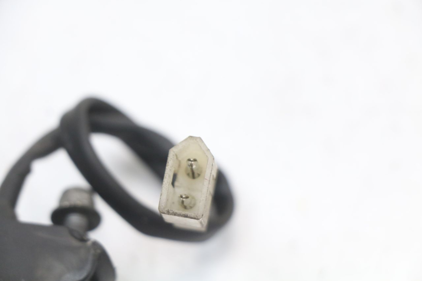 photo de CLIGNOTANT ARRIERE DROIT APRILIA SR CARB LC 2T 50 (2004 - 2012) - Gros plan technique