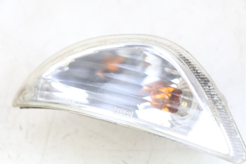 photo de CLIGNOTANT ARRIERE DROIT PIAGGIO VESPA LXV 125 (2006 - 2009) - Détail de la pièce