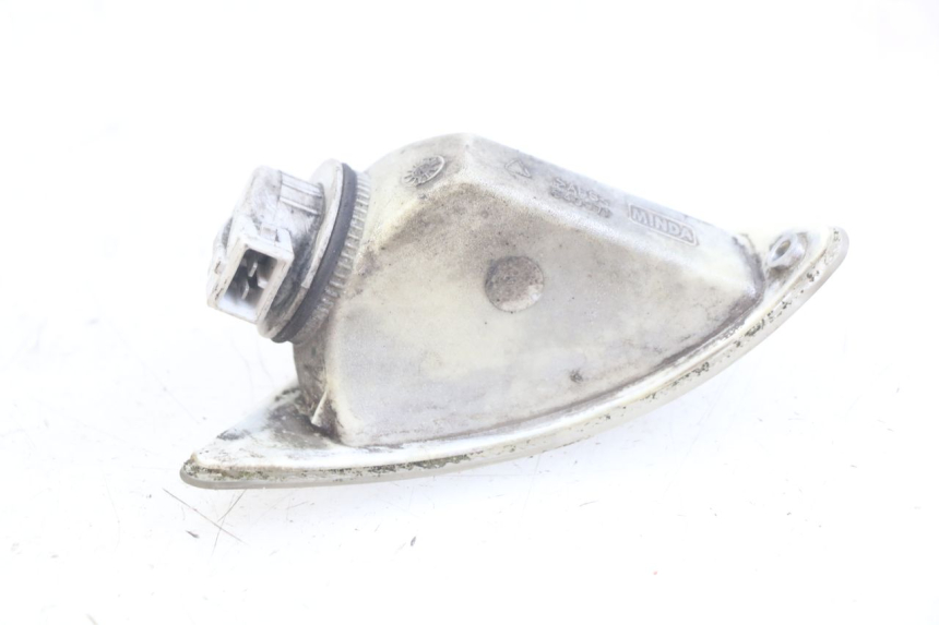 photo de CLIGNOTANT ARRIERE DROIT PIAGGIO VESPA LXV 125 (2006 - 2009) - Autre angle de vue