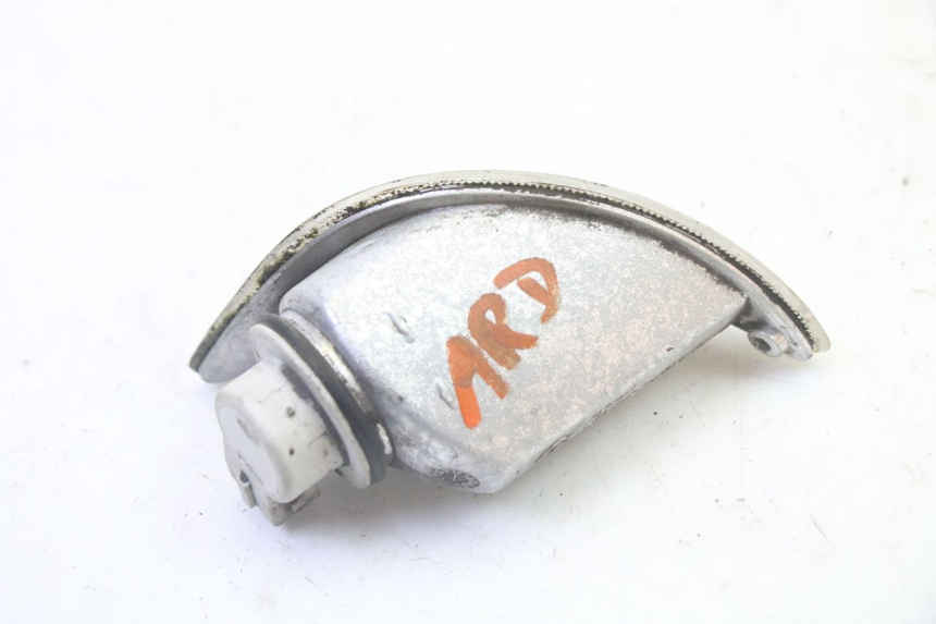 photo de CLIGNOTANT ARRIERE DROIT PIAGGIO VESPA S 2T 50 (2007 - 2014) - Vue d’ensemble