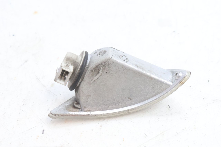 photo de CLIGNOTANT ARRIERE DROIT PIAGGIO VESPA S 2T 50 (2007 - 2014) - Autre angle de vue