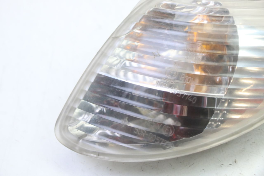 photo de CLIGNOTANT ARRIERE DROIT PIAGGIO X9 EVOLUTION 125 (2003 - 2007) - Détail de la pièce