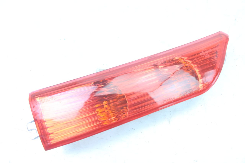 photo de CLIGNOTANT ARRIERE DROIT PIAGGIO XEVO - X EVO 125 (2007 - 2017) - Vue principale