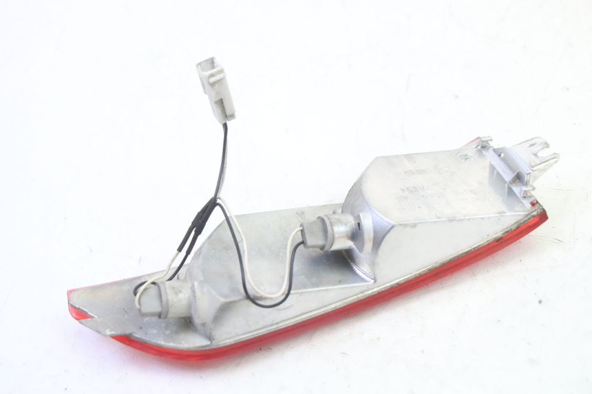 photo de CLIGNOTANT ARRIERE DROIT PIAGGIO XEVO - X EVO 125 (2007 - 2017) - Points de fixation