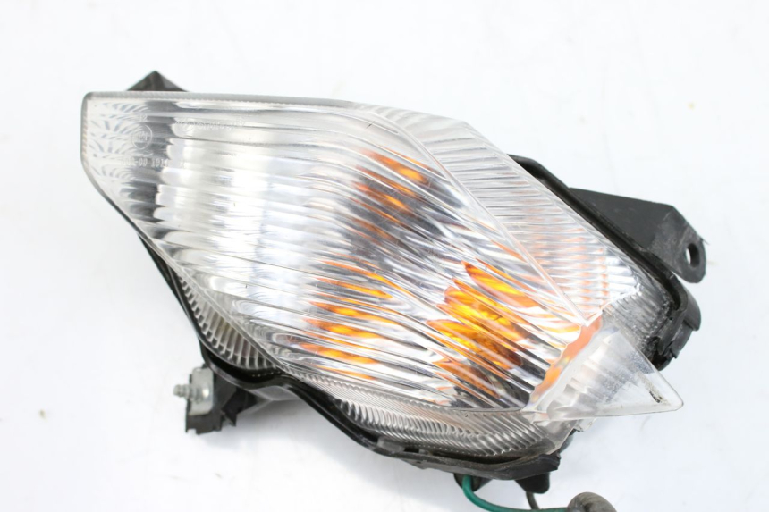 photo de CLIGNOTANT ARRIERE DROIT YAMAHA XP T-MAX TMAX ABS 530 (2012 - 2015) - Vue principale
