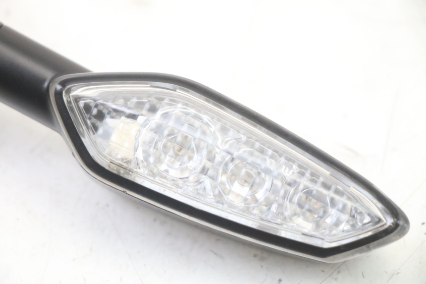 photo de CLIGNOTANT ARRIERE DROIT YAMAHA YP T-MAX TMAX 530 (2017 - 2020) - Zoom état d’usage