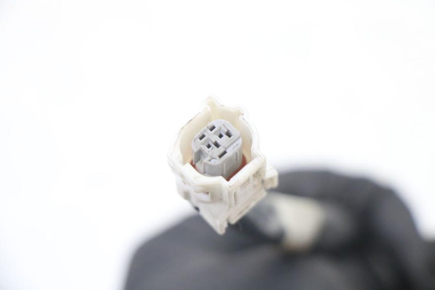 photo de CLIGNOTANT ARRIERE DROIT YAMAHA YP T-MAX TMAX 530 (2017 - 2020) - Vue d’ensemble