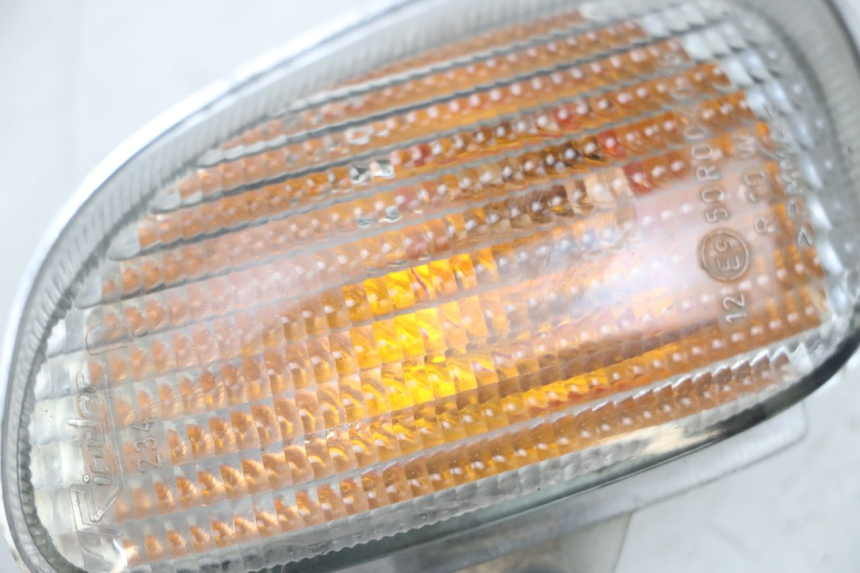 photo de CLIGNOTANT ARRIERE DROIT YAMAHA YN NEO'S 50 (1997 - 2004) - Vue d’ensemble