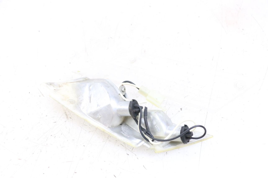 photo de CLIGNOTANT ARRIERE DROIT PIAGGIO ZIP 2T 50 (2009 - 2019) - Vue d’ensemble