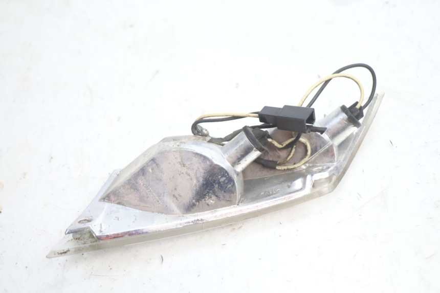 photo de CLIGNOTANT ARRIERE DROIT PIAGGIO ZIP 4T 50 (2018 - 2020) - Points de fixation