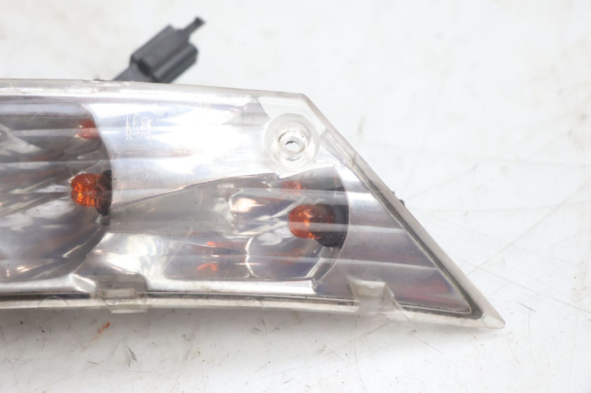 photo de CLIGNOTANT ARRIERE DROIT PIAGGIO ZIP IGET 4T 50 (2021 - 2023) - Zoom état d’usage