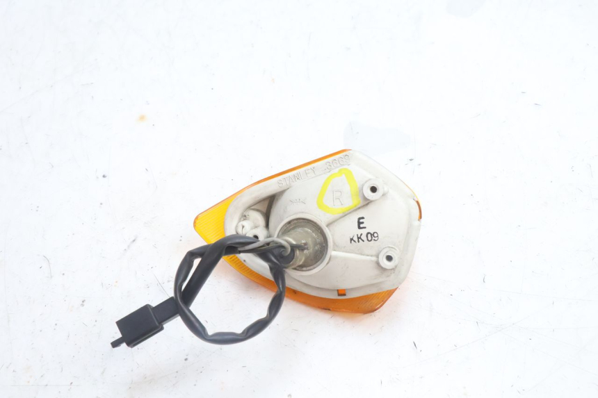photo de CLIGNOTANT ARRIERE DROIT KAWASAKI ZZR 600 (1995 - 2004) - Zoom état d’usage