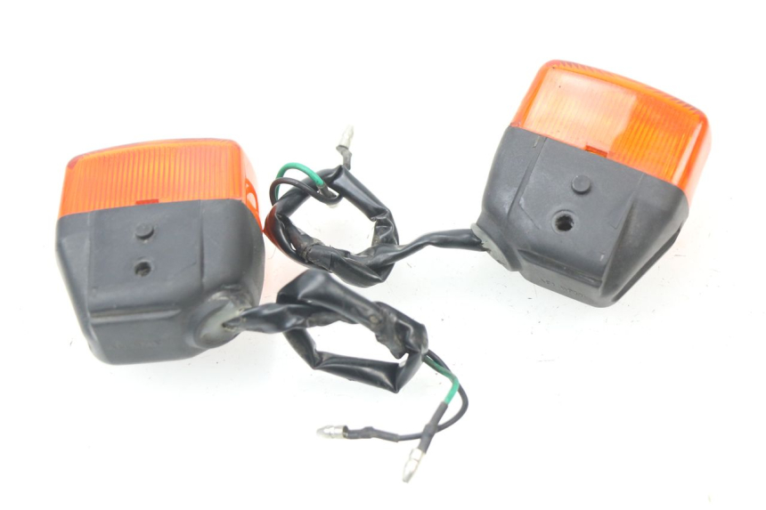 photo de CLIGNOTANT ARRIERE TNT MOTOR FASTINO 4T 50 (2013 - 2019) - Gros plan technique