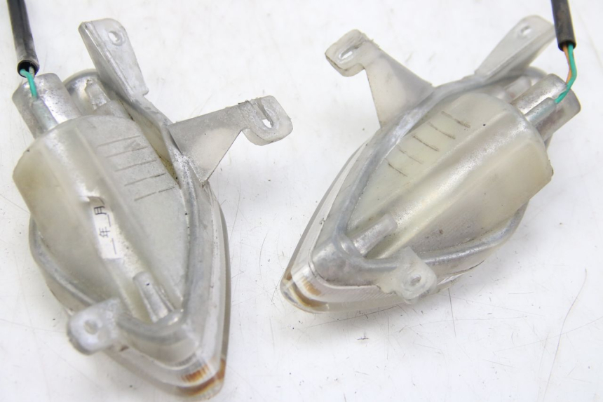 photo de CLIGNOTANT ARRIERE SYM FIDDLE 2 50 (2008 - 2013) - Gros plan technique